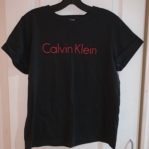 Calvin Klein Tee - Picture 1 of 1